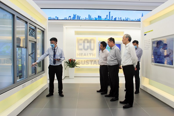 農(nóng)業(yè)部原黨組副書記、常務(wù)副部長余欣榮蒞臨方大集團調(diào)研